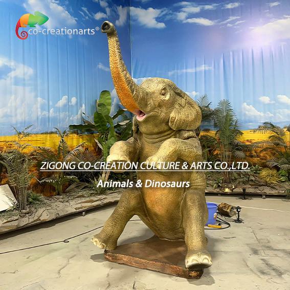 Quality Realistic Animatronic African Elephant Statue Spraying Water In Safari Setting for sale