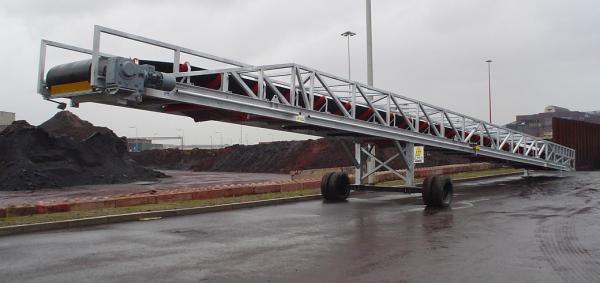 Quality Durable Curved Mobile Belt Conveyor Rubber Dirt Sludge Ore Sand Gravel Aggregate for sale