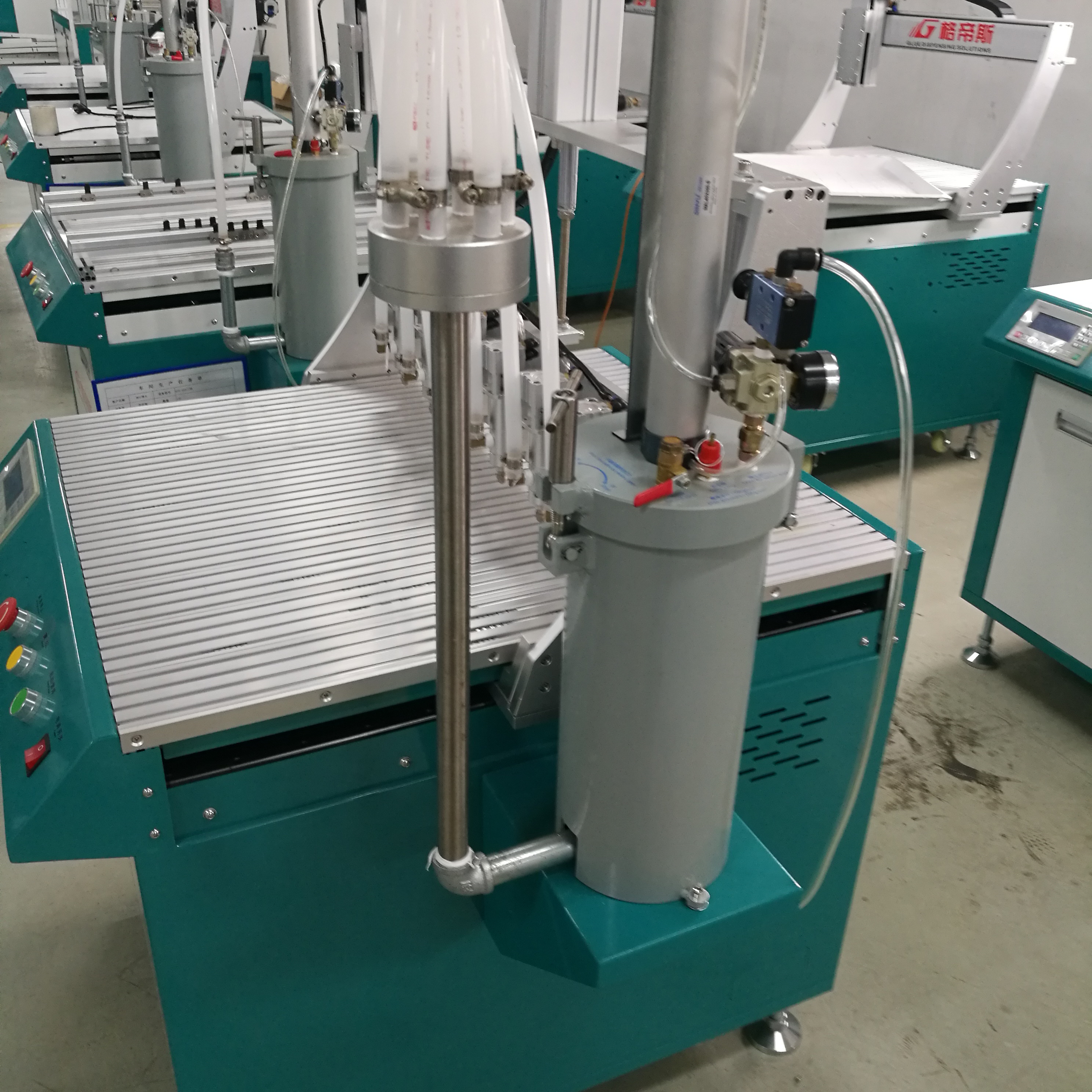 Floor Stand Glue Dispensing Machine Multi Heads Adhesive Dispensing Systems 600*1200MM