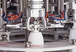 China 5000W Food And Beverage Plastic Bottle Capping Machine on sale