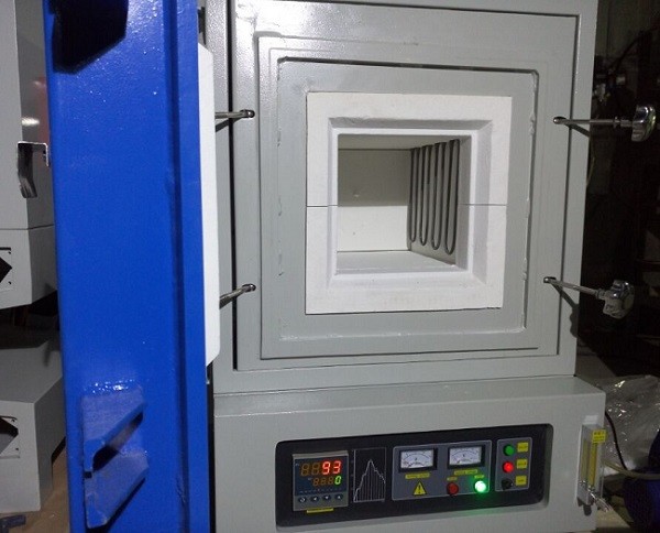 1700C University Education Vacuum Atmosphere Furnace MoSi2 Heating For Annealing