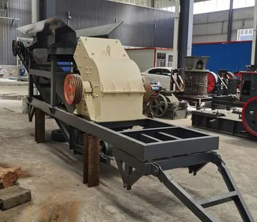 Small Mobile Hammer Crusher Mini Stone Crusher Machine With Conveyor