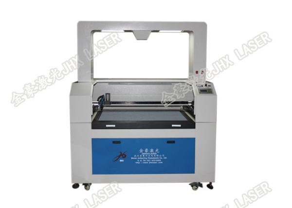 Quality Automatic Edge Tracking CO2 Laser Cutter , Clothing Label Logo Laser Engraving Cutting Machine for sale