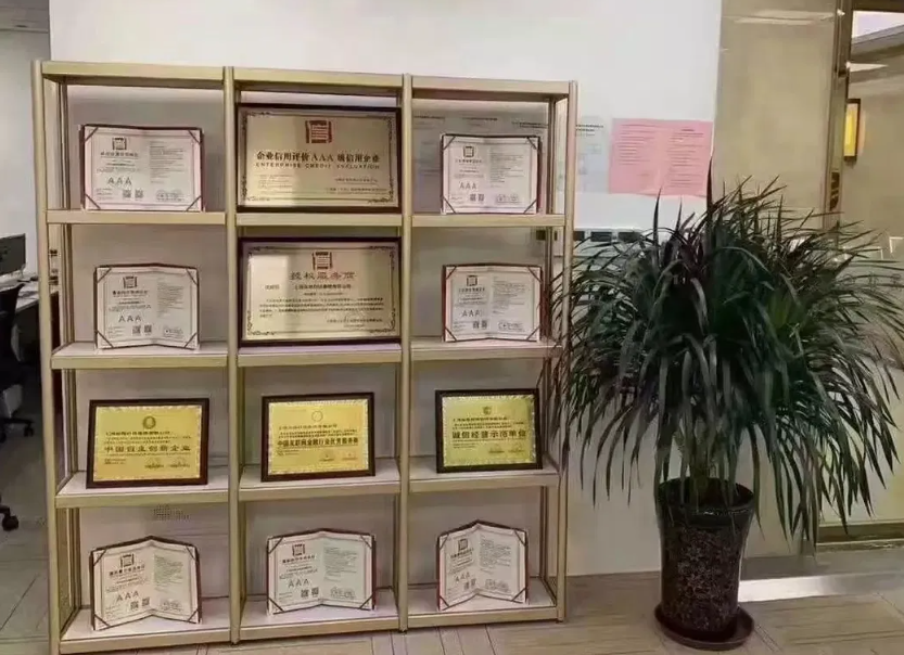 KM1000007 Engine Assembly and Accessories 6.1KG Shipped via FEDEX DHL EMS UPS TNT