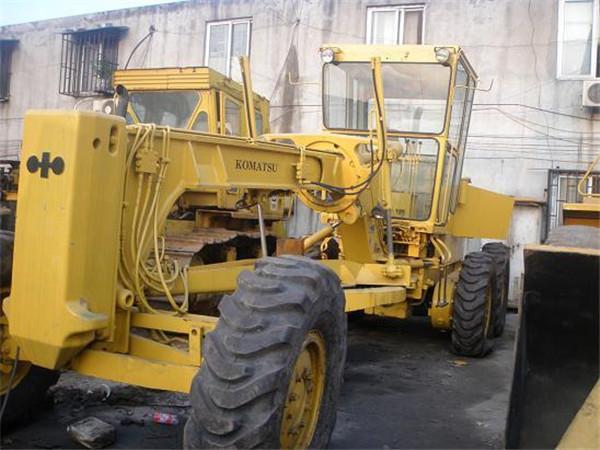 Quality Used Komatsu GD511 motor grader for sale