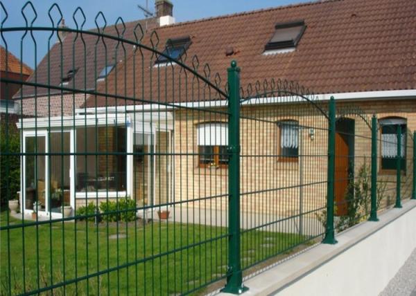 Quality Public Ground 50*200mm hole Garden Wire Mesh Fence for sale