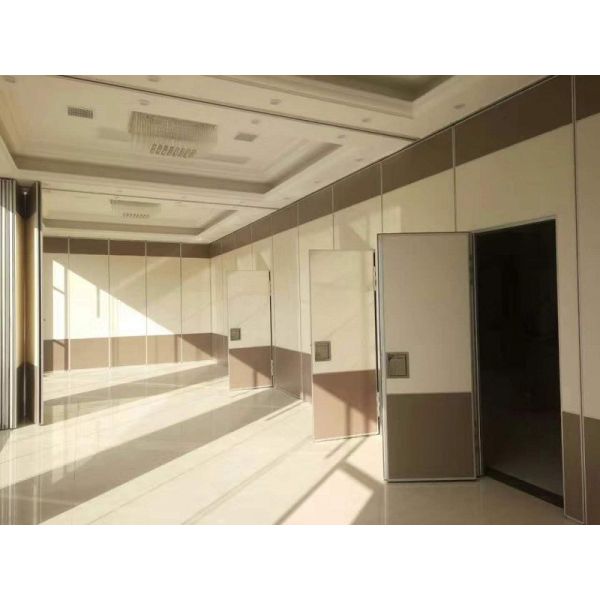 Wooden MDF Restaurant Foldable Movable Sliding Partition Walls Rolling System