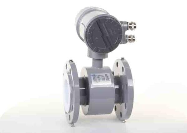Quality 316L Electrode PTFE Liner Wastewater Flow Meter With Flanges Port for sale