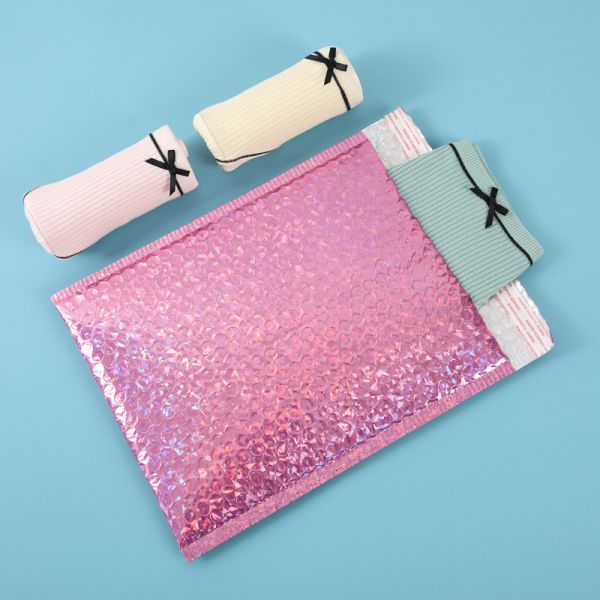 Pink Custom Printed Poly Bubble Mailers 10x13 CMYK Printing