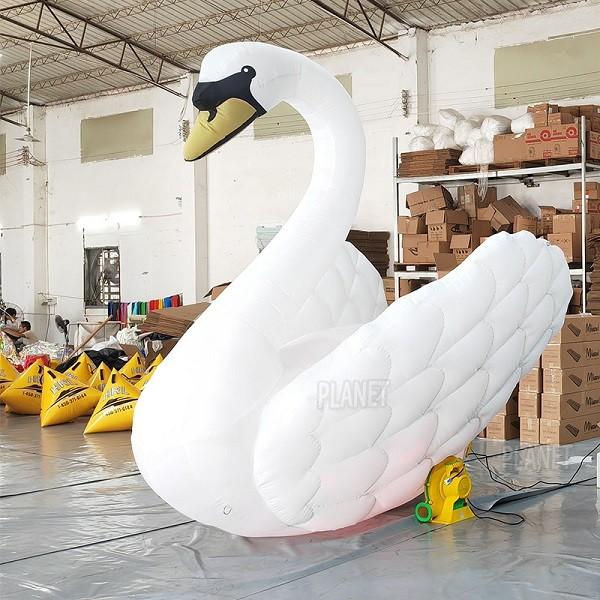 Quality Large Party Decororation Inflatable Swan Model For Event for sale