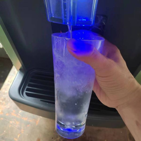 100kg/24hours Portable Easy Use Ice Water Dispenser Manufacture Use to Ice Cold Water Ice Water Machine for Hotel Restaurant