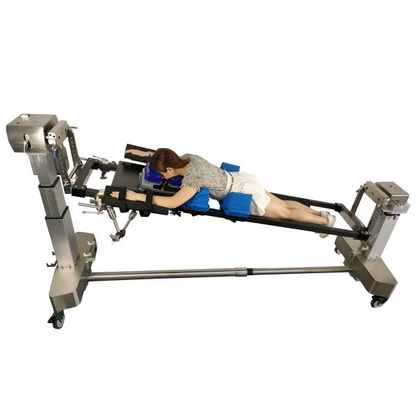 780mm Electro Hydraulic Operating Table All Carbon Fiber Multi Functional Jackson Spinal Surgical Table