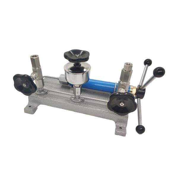 XINYIYB YW-60 Pressure Calibrator side view