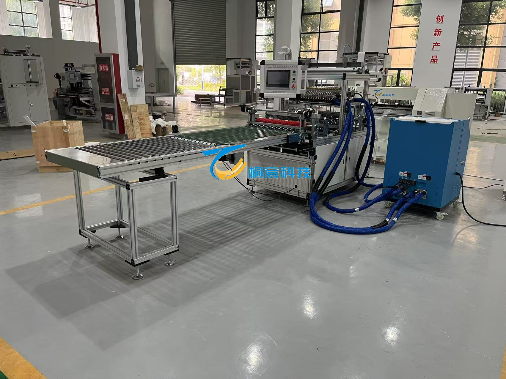 Touch Screen Filter Manufacturing Machines 1000ml/min Pleating And Gluing Machine Automatic