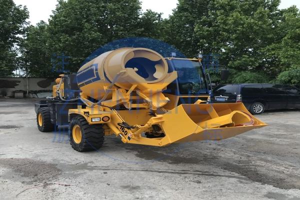 Quality Diesel Engine Self Loading Concrete Mixer Machine For Construction Industry for sale