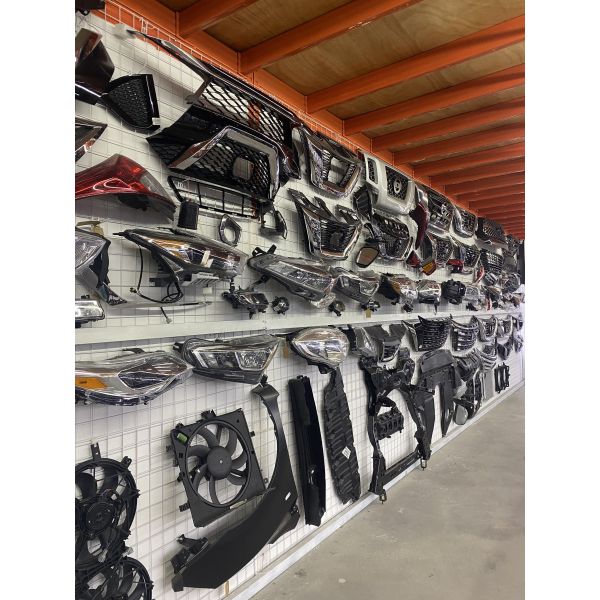 62022-7KA1H Body Kits Front Bumper For Nissan Patrol Y63 2025 2026