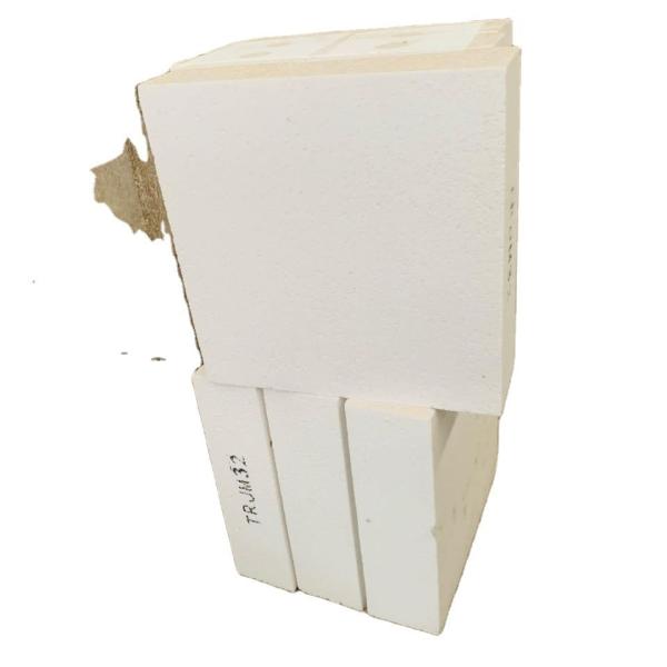 Quality Firebricks Ceramic Corundum Refractory Insulation Bricks with CaO Content of 0% for sale