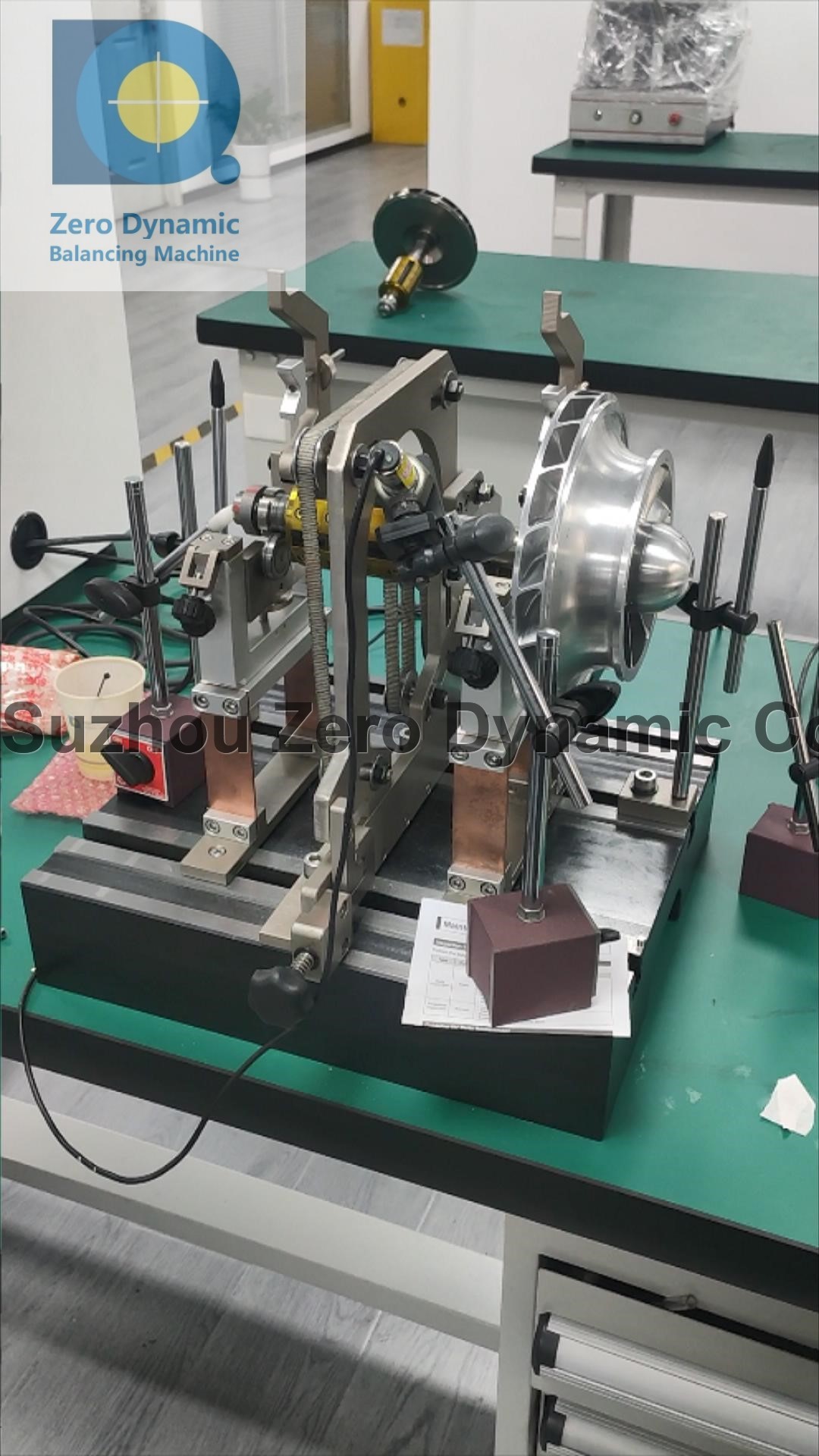 High Precision Soft Bearing Rotor Balancing Machine For Turbocharger Rotor / Compressor Rotor
