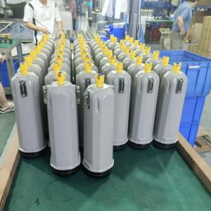 Buy cheap Rc1/2-3&quot; Connection Air Compressor Oil Filter for High Filtration Performance From 5 μm To 0.01μm product
