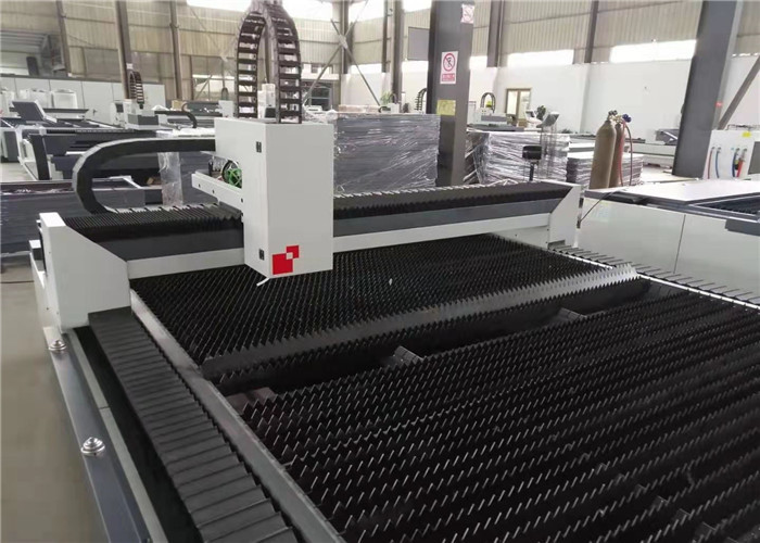 Open Worktable Design High Precision Fiber Laser Cutting Machine Improved Production Efficiency