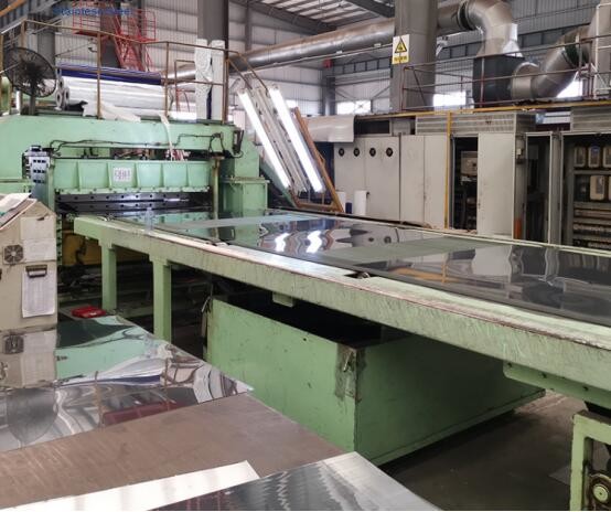 Ferritic Stainless Steel Flat Sheet , Carbon Steel Sheet Metal Straight Chromium