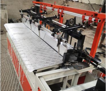 Fully Automatic Chain Link Machine 220V 11Kw 6 Meter Width
