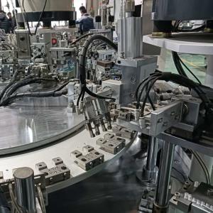 Buy cheap Customizable Automatic Bottle Capping Machine CE Certificate product