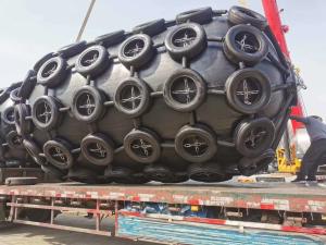 Custom Towing Ship Chain Net Pneumatic Rubber Fender