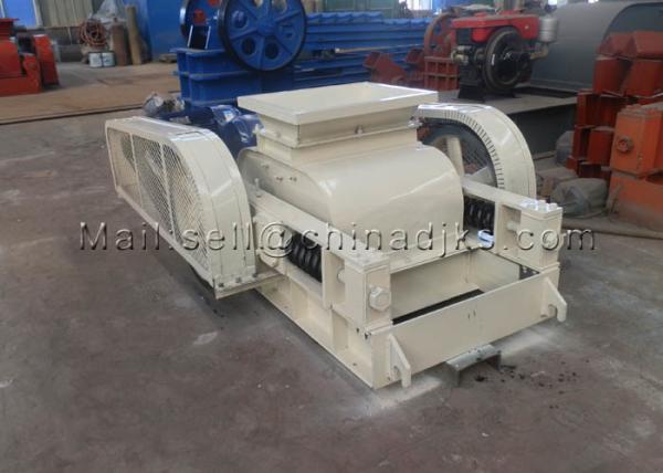 Quality 1500KG 11KW Double Roller Crusher 8mm Gypsum Crushing Machine for sale