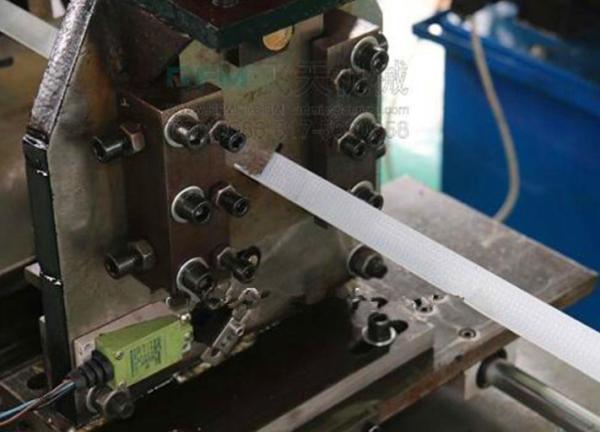 Quality Professional Light Keel Roll Forming Machine 6.5T Gas And Electrical Centralized Control for sale