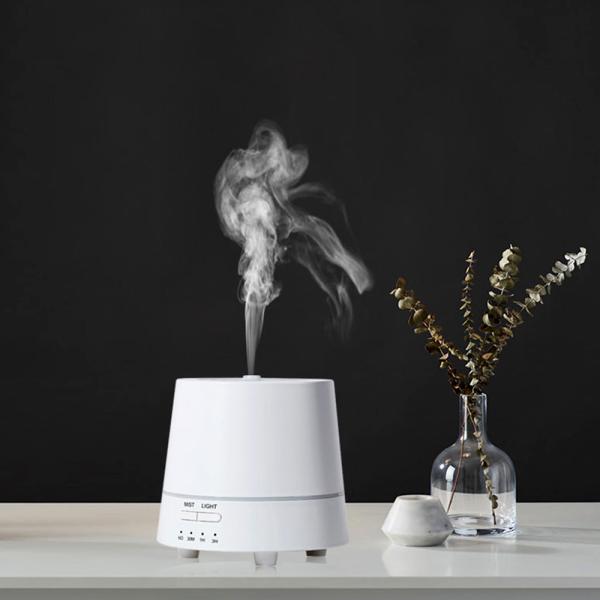 Quality Small 150ml Remote Control Aroma Diffuser LED 15 M2 Ultrasonic Humidifier Diffuser for sale