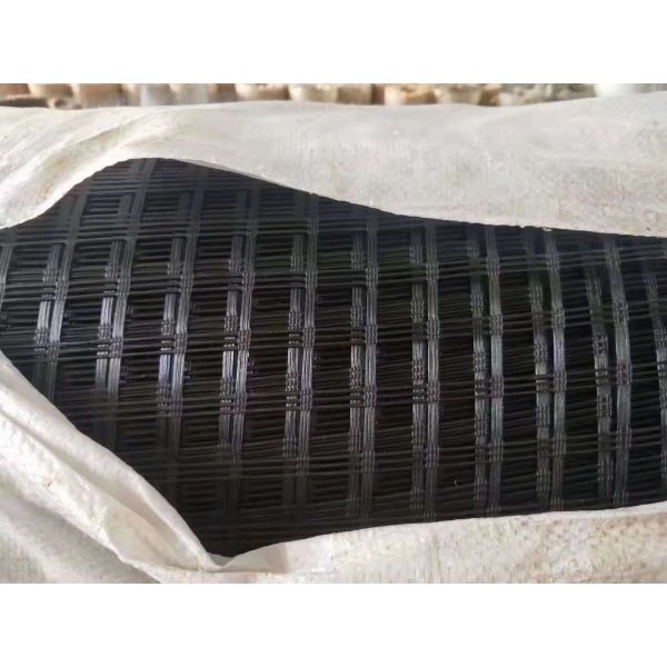 PP geogrid Polyester (PET) geogrid Fiberglass geogrid Steel Plastic Bi-Directional Universal Retaining Wall Geogrid Driveway Stabilization Grids
