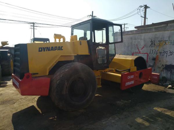 Quality 15 Ton Single Drum Smooth Wheel Roller Machine / Diesel Road Roller Dynapac CA30D for sale