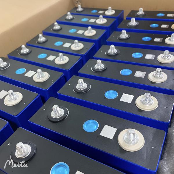 Solar LiFePO4 Rechargeable Lithium Iron Phosphate Battery For Electric Vehicle