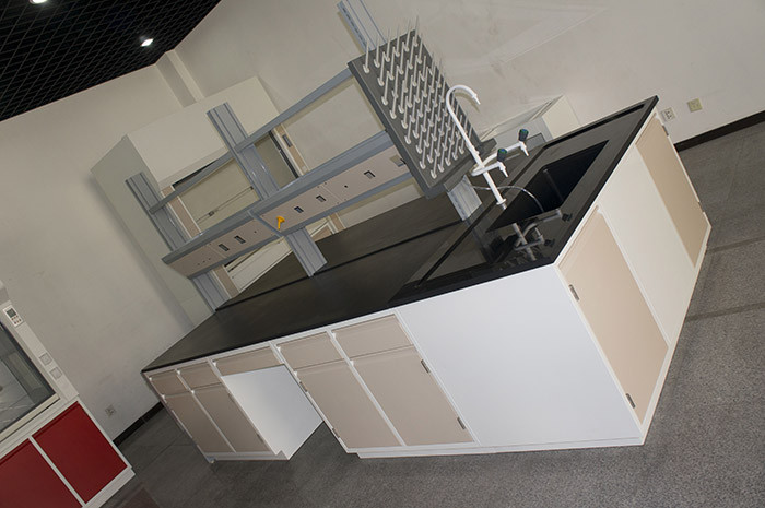 Epoxy resin installing undermount sinks for university laboratory accessiores
