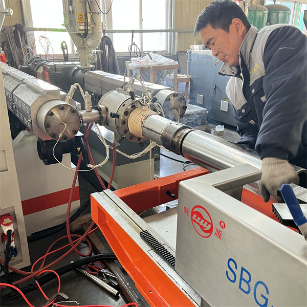 Plastic PE PP Double Wall Corrugated Pipe Machine / PVC Conduit Pipe Manufacturing Machine