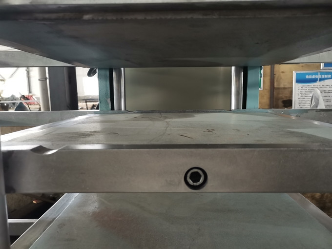 Full Automatic Rubber Dumbbell Tablet Making Machine With Top Out Device