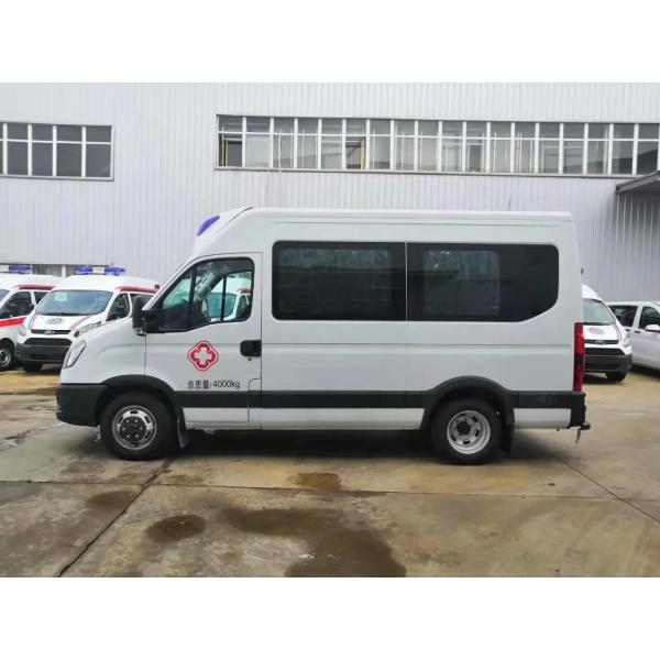 Plush Ambulance 2800mm Mobile Hospital Truck With Advanced Features And 215/75R16LT Tire Specification