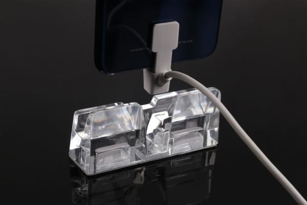 Quality Comer 4port security alarm Retail metal display alarm cell phone rack with charging for sale