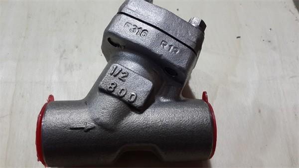 Quality Socket Weld Forged Steel Y Strainer Black Color Appearance With NPT Threaded Connectors for sale