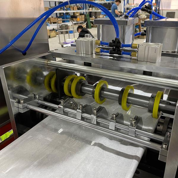 Automatic Foot Pad Making Packaging Machine Ointment Paste Feet Warm