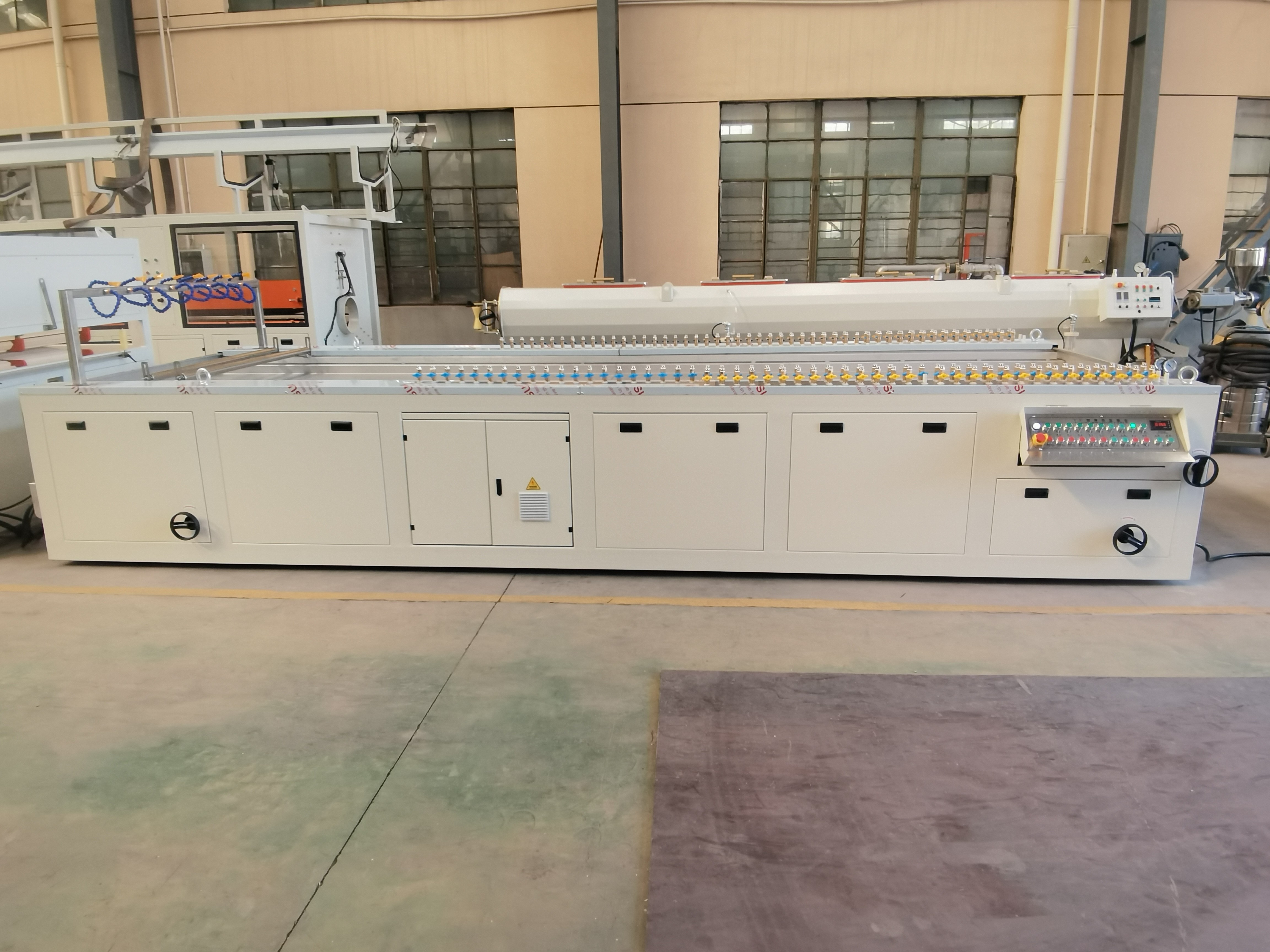 UPVC Window Door Frame Making Machine WPC PVC Profile Extrusion Line AC Motor Plastic Extruder Construction Plastic PVC / UPVC Profile Wall Ceiling