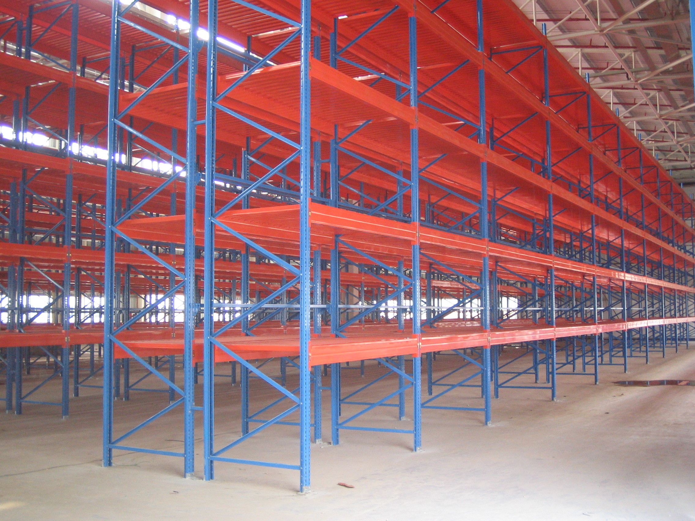 Heavy Duty Selective Pallet Racking System Industrial Racks Large Capacity