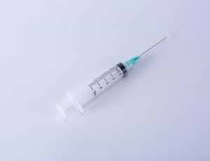 China Luer Lock Slip Medical Disposable Syringe With Safety Needle Transparent 1ml 5ml on sale