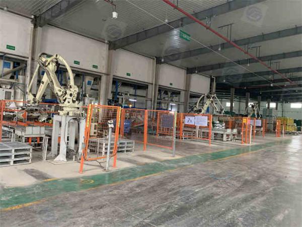 Quality 800bags/Hour Animal Feed Packaging Machine Saving Automatic Palletizer for sale