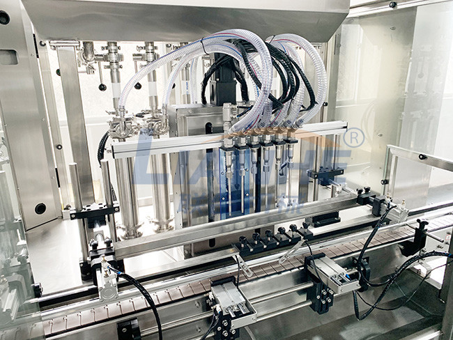 Automatic 4 Nozzles Viscous Lotion Liquid Filling Machine For Soap Detergent Shampoo