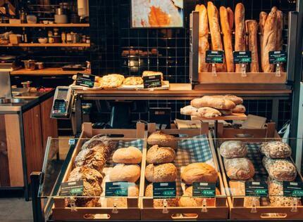 Quality Moisture Proof Bakery Bread Display Clean Appearance Environmental Protection for sale