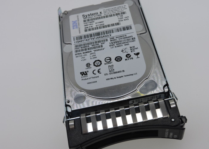 IBM Hard Disk 81Y9690 81Y9691 1T SAS 2.5 6G 7.2K 1 year warranty