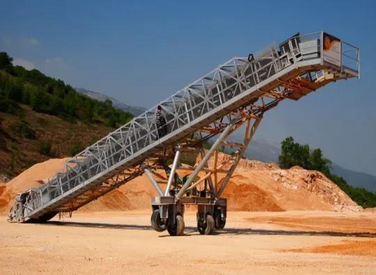 Quality AAC Concrete Block Plant / Autoclaved Aerated Concrete Block Machine - Conveyor Mobile Concrete Block Making Machine for sale