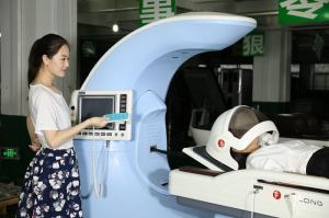 Buy cheap High Performance Cervical Decompression Machine 0-137N Traction Range product